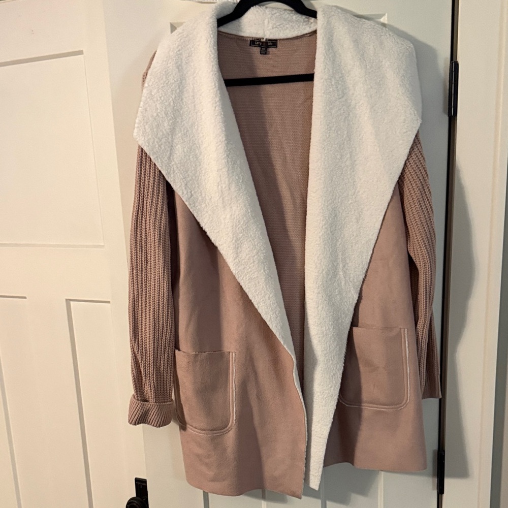 Women's Cozy Cardigan with White Collar